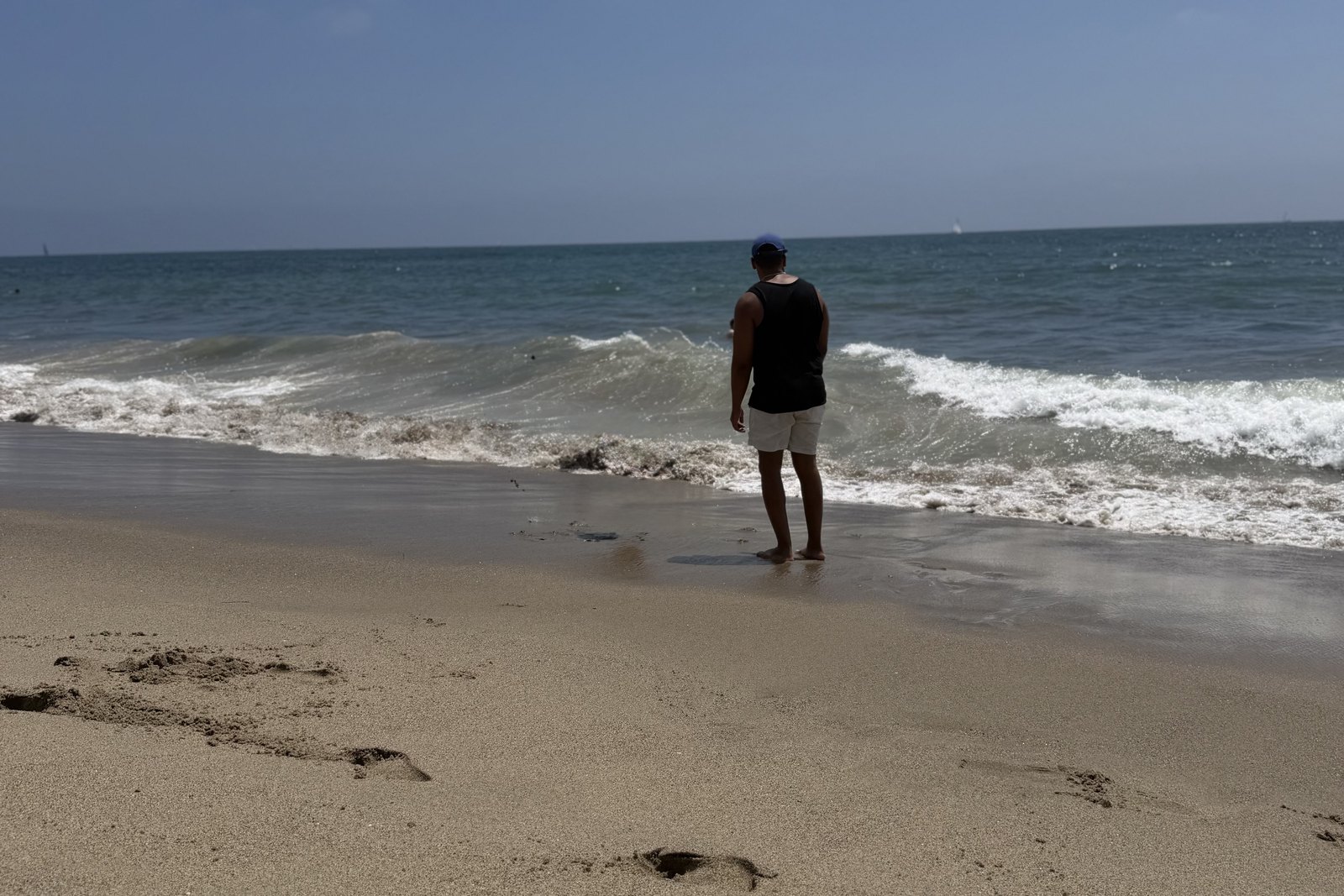 Waves rolling in to the shore